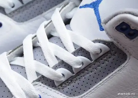 CT8532-145 RETRO CT8532-145 WHITE BLUE AIR 3 JORDAN 0602